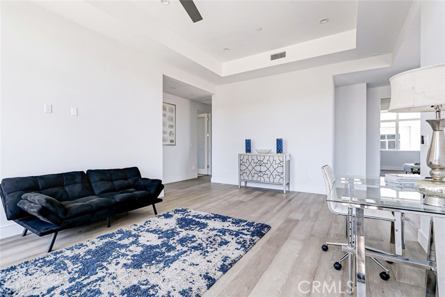 Detail Gallery Image 24 of 42 For 2321 Clark Ln a,  Redondo Beach,  CA 90278 - 4 Beds | 4/1 Baths