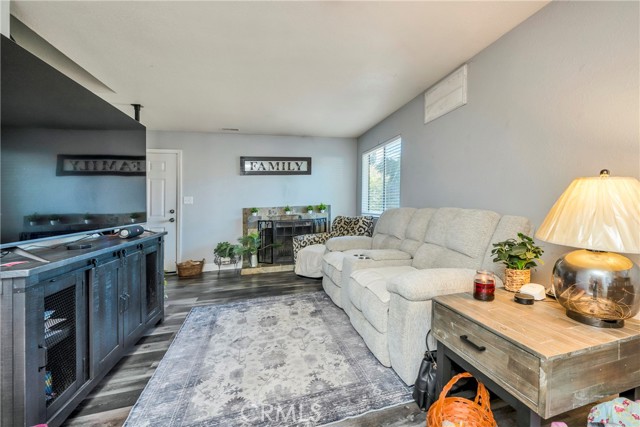 Detail Gallery Image 6 of 39 For 19300 Mountain Meadow S, Hidden Valley Lake,  CA 95467 - 4 Beds | 2 Baths
