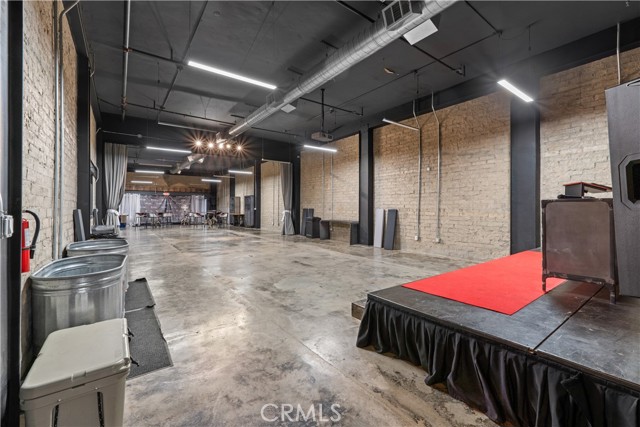 Image 7 of 26 For 510 Robertson