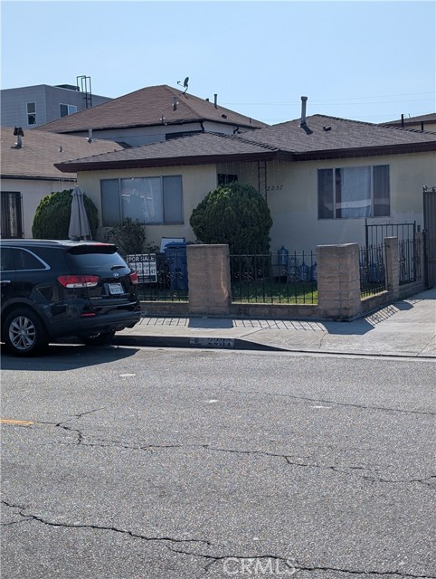 Detail Gallery Image 10 of 30 For 2235 Hauser Bld, Los Angeles,  CA 90016 - – Beds | – Baths