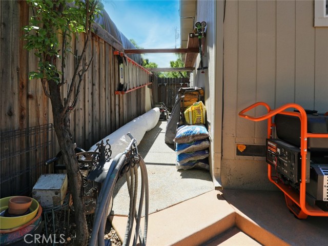 Detail Gallery Image 8 of 31 For 15233 Austin, Clearlake,  CA 95422 - 3 Beds | 2 Baths