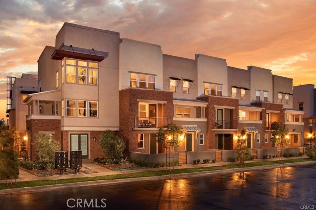 Beautiful modern luxury townhouse in Buena Park