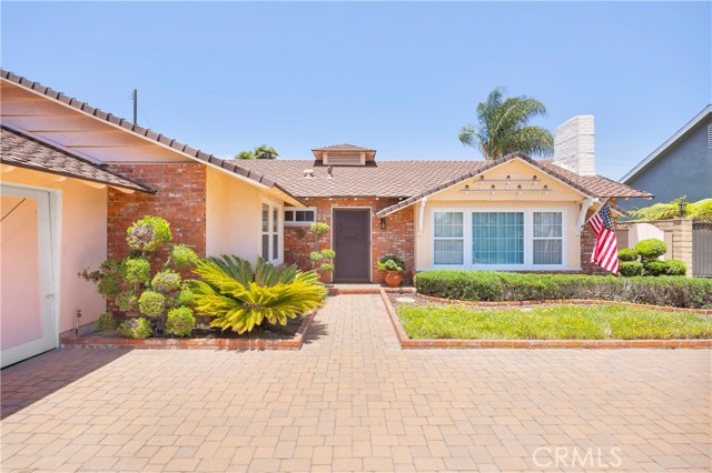 3321 Orangewood Avenue, Los Alamitos CA: https://media.crmls.org/medias/69e356d3-6d25-430a-8b81-234852f52d46.jpg