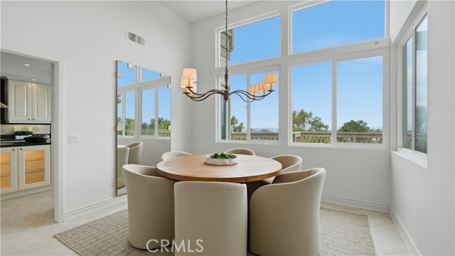 Detail Gallery Image 11 of 47 For 31 Saint Tropez, Newport Beach,  CA 92660 - 4 Beds | 3 Baths