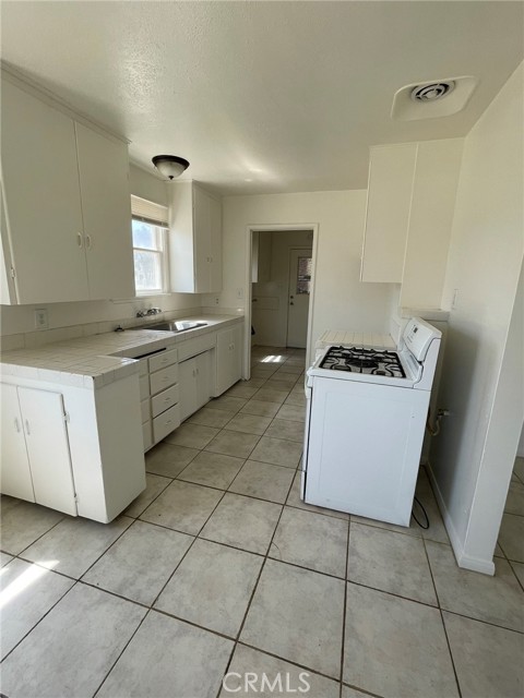 24446 Myers Avenue, Moreno Valley CA: https://media.crmls.org/medias/69e3db41-bce2-4895-a408-43a178966735.jpg