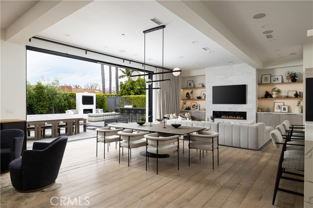 Detail Gallery Image 15 of 44 For 1615 Anita Ln, Newport Beach,  CA 92660 - 4 Beds | 4/1 Baths