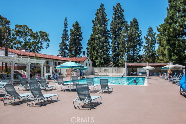 283 Avenida Carmel, Laguna Woods CA: https://media.crmls.org/medias/69e431a2-a5e9-4218-89b5-cff5eef0a4b0.jpg