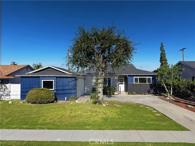 Detail Gallery Image 3 of 37 For 10703 Woodruff Ave, Downey,  CA 90241 - 3 Beds | 2 Baths