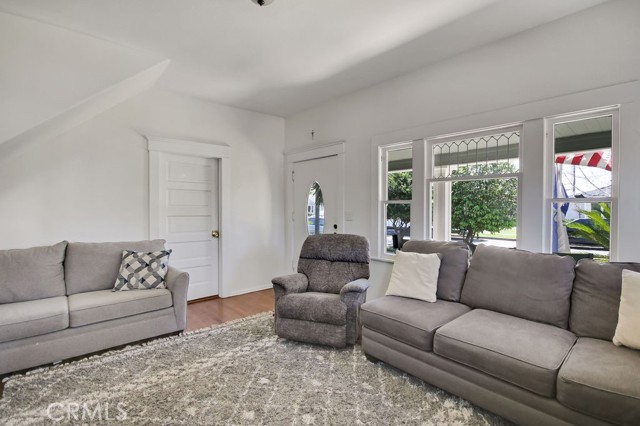 522 S Helena Street, Anaheim CA: https://media.crmls.org/medias/69e50985-fbec-4f27-b203-7baddb7fdaea.jpg