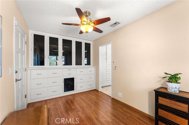 Detail Gallery Image 11 of 60 For 13346 Rimview Ct, Yucaipa,  CA 92399 - 3 Beds | 2/1 Baths