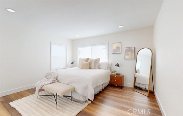 Detail Gallery Image 13 of 16 For 5672 Pepperwood, Lakewood,  CA 90712 - 4 Beds | 3 Baths