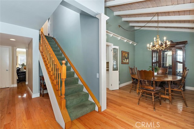 Detail Gallery Image 6 of 30 For 3616 Mesa Lila Ln, Glendale,  CA 91208 - 5 Beds | 3/1 Baths