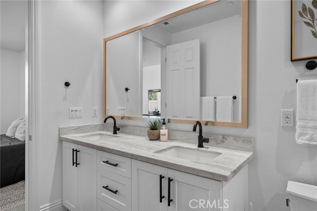 Detail Gallery Image 19 of 45 For 24205 Selwood Dr, Corona,  CA 92883 - 3 Beds | 2 Baths