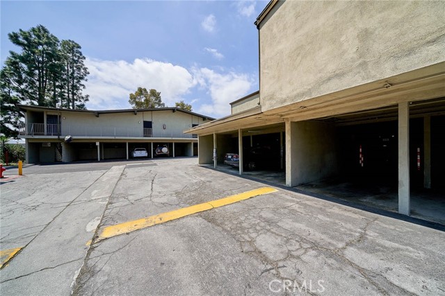 832 Coriander Drive, Torrance CA: https://media.crmls.org/medias/69e7a570-6a35-4a9e-93b0-e01f4b28996d.jpg