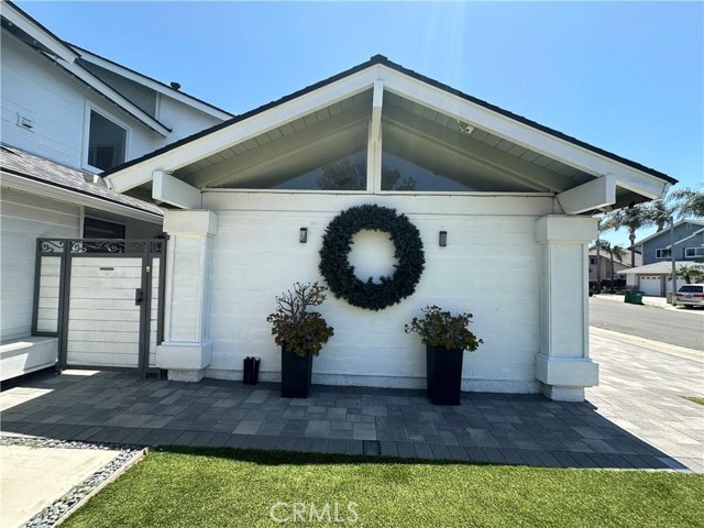 Detail Gallery Image 3 of 52 For 13 Blue Ridge, Irvine,  CA 92620 - 5 Beds | 3/1 Baths