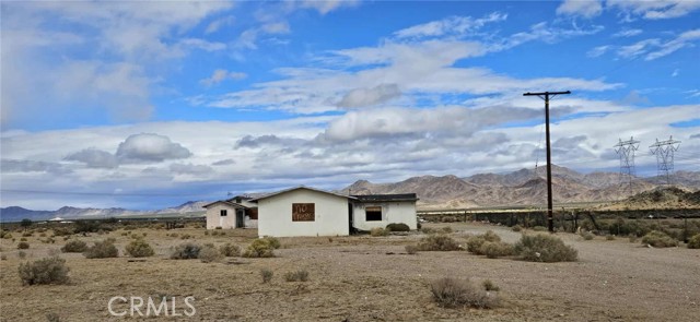 Detail Gallery Image 2 of 34 For 33354 Haynes Rd, Lucerne Valley,  CA 92356 - 4 Beds | 2 Baths