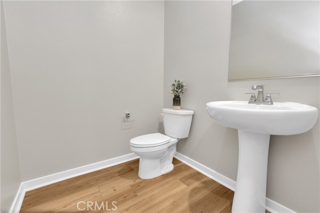 Detail Gallery Image 11 of 37 For 3978 Lavine Way, Corona,  CA 92883 - 3 Beds | 2/1 Baths