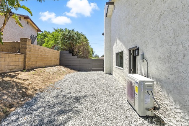 2344 Santa Anita Road, Norco CA: https://media.crmls.org/medias/69e99338-5722-465d-9ead-c22adae3d7be.jpg