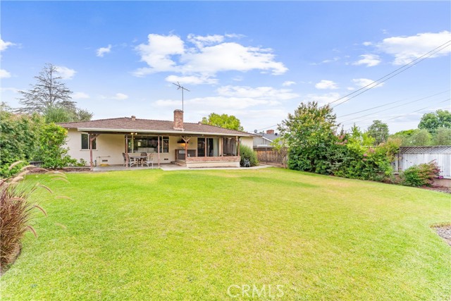 8333 Calmosa Avenue, Whittier CA: https://media.crmls.org/medias/69e9b0ad-7f7c-4be1-9aff-756d2faf7b9d.jpg