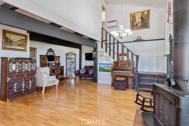 Detail Gallery Image 7 of 34 For 17247 Encina Dr, Lake Elsinore,  CA 92530 - 5 Beds | 2/1 Baths