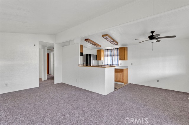 Detail Gallery Image 6 of 27 For 16473 Green Tree Bld, Victorville,  CA 92395 - 2 Beds | 2 Baths