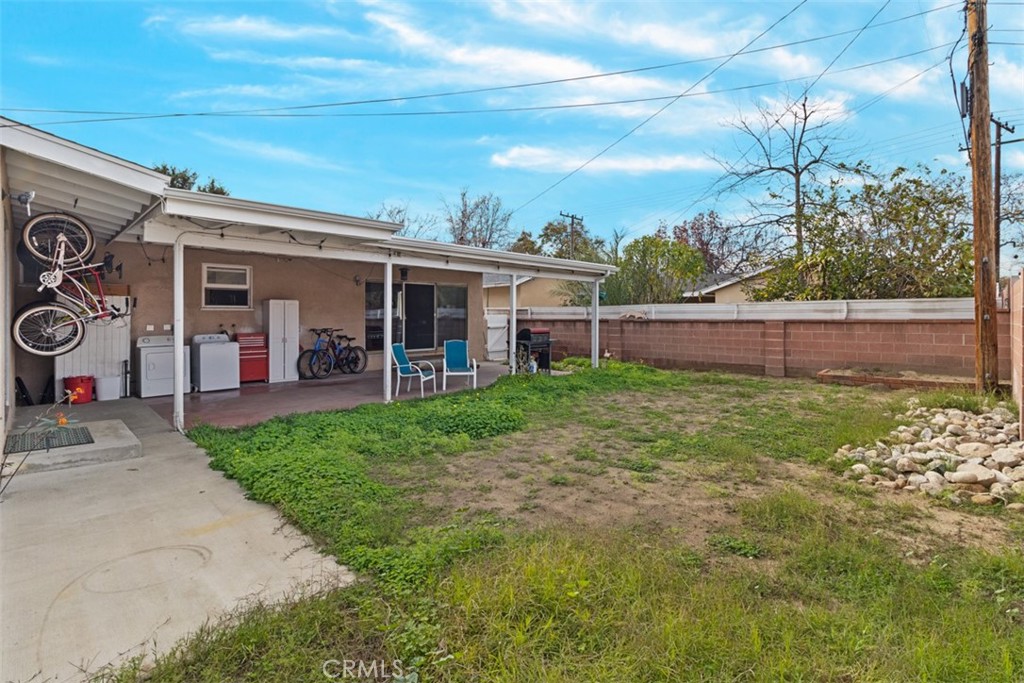 1419 W Trenton Drive