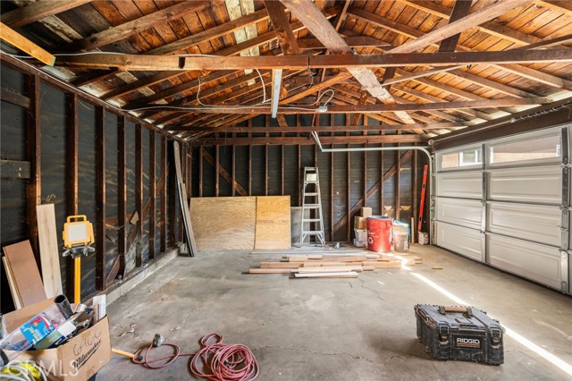 2047 West 78th photo 26