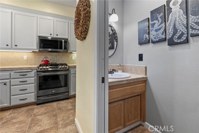 Detail Gallery Image 10 of 27 For 7934 Santa Ysabel Ave, Atascadero,  CA 93422 - 3 Beds | 2/1 Baths