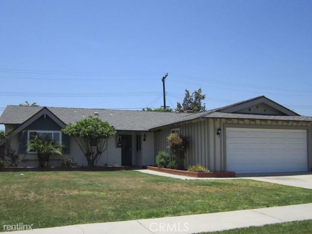 11603 Groveland Avenue Whittier, California Nice single family residence built in 1960 that features 3 bedrooms, 2 bath with 2 car garage, large kitchen. Living space of 1,334 sqft and lotsqft 6,299. Home is commuter friendly with 60 and 605 fwy. Schools, parks, and services 2-3 miles.