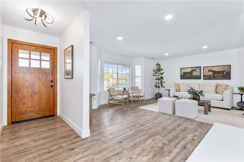 40 Frontier Way