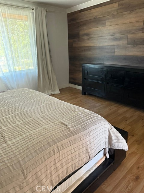Detail Gallery Image 5 of 22 For 7049 De Celis Pl, Van Nuys,  CA 91406 - 4 Beds | 3 Baths
