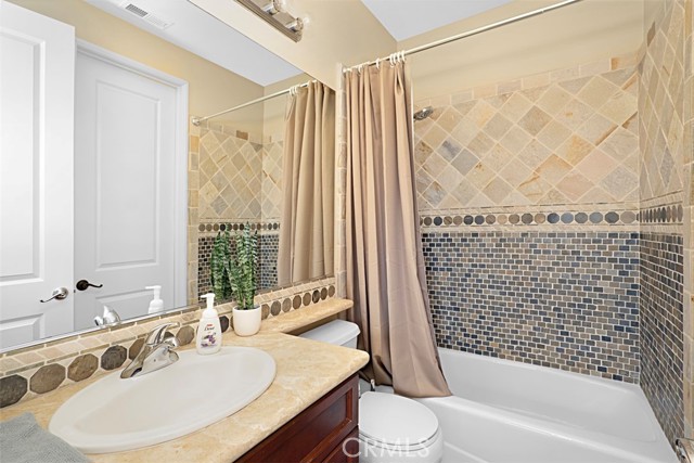Detail Gallery Image 21 of 25 For 2407 Margie Way, Vista,  CA 92084 - 4 Beds | 4/1 Baths