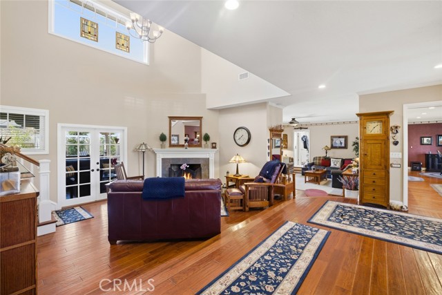 Detail Gallery Image 10 of 53 For 2033 Holiday, Newport Beach,  CA 92660 - 5 Beds | 7/1 Baths