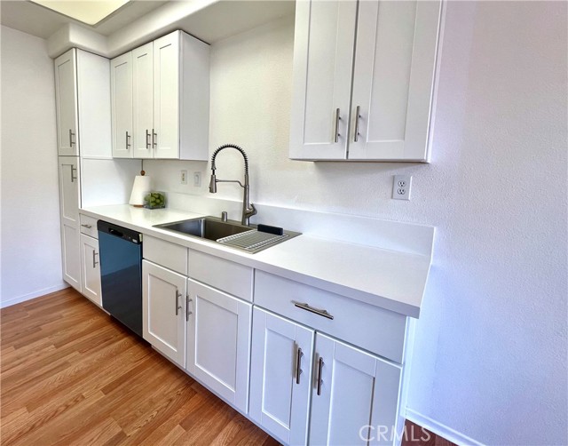 Detail Gallery Image 5 of 33 For 21834 S Vermont Ave #3,  Torrance,  CA 90502 - 2 Beds | 2 Baths
