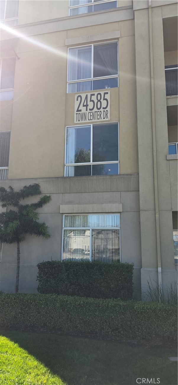 Detail Gallery Image 4 of 13 For 24585 Town Center Dr #4104,  Valencia,  CA 91355 - 2 Beds | 2 Baths