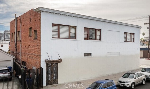 MLS #CV26179699 image #1