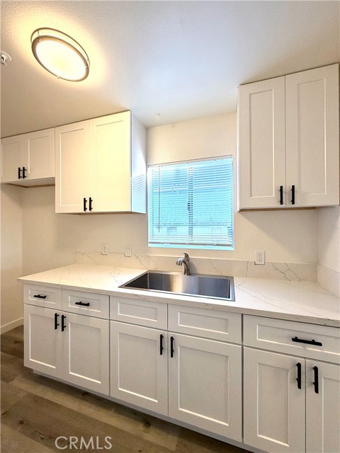 Detail Gallery Image 6 of 12 For 402 N Curtis Ave a,  Alhambra,  CA 91801 - 2 Beds | 1/1 Baths