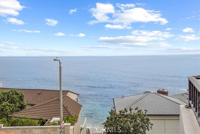 Detail Gallery Image 4 of 42 For 1920 Ocean Way, Laguna Beach,  CA 92651 - 4 Beds | 4 Baths