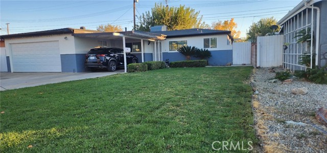 520 E Norberry, Lancaster CA: https://media.crmls.org/medias/69efa1c5-e249-4130-a503-baabad554761.jpg