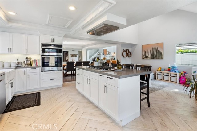 1174 Kingston Street, Costa Mesa CA: https://media.crmls.org/medias/69f07c58-8a33-4a12-870b-d115d1ecb8ca.jpg
