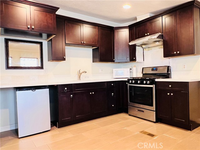 Detail Gallery Image 6 of 47 For 1560 S Otterbein Ave #113,  Rowland Heights,  CA 91748 - 3 Beds | 2 Baths