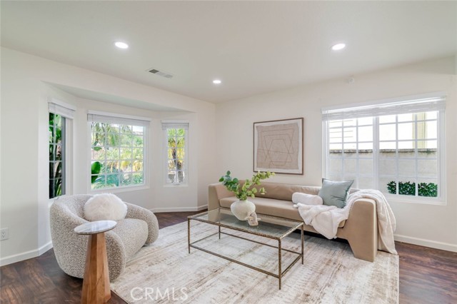 Detail Gallery Image 3 of 31 For 31256 Quail Valley Rd, Castaic,  CA 91384 - 3 Beds | 3 Baths