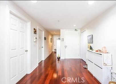 Detail Gallery Image 2 of 11 For 926 S Mahattan Pl #302,  Los Angeles,  CA 90019 - 3 Beds | 2 Baths