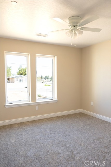 17963 Catalpa Street, Hesperia CA: https://media.crmls.org/medias/69f27068-c3dc-44d7-b01e-f13531e77a7d.jpg