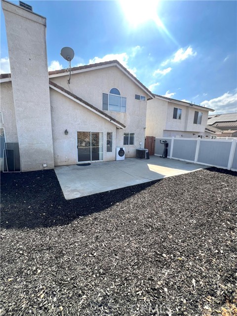 Detail Gallery Image 30 of 39 For 13410 Crystal Springs Dr, Corona,  CA 92883 - 3 Beds | 2/1 Baths