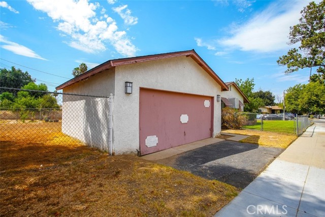 Detail Gallery Image 3 of 14 For 2112 Vasquez Pl, Riverside,  CA 92507 - 3 Beds | 2 Baths