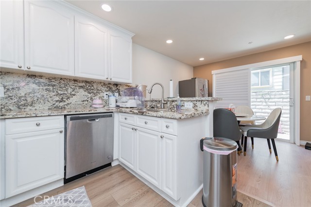 Detail Gallery Image 16 of 37 For 819 W Duarte Rd, Monrovia,  CA 91016 - 4 Beds | 2/1 Baths