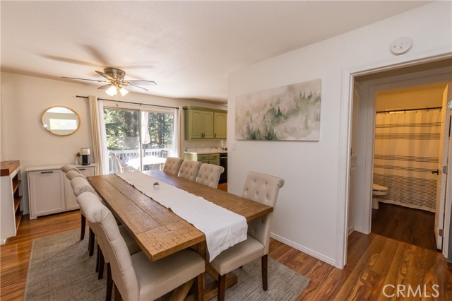 Detail Gallery Image 14 of 54 For 31805 Luring Pines Dr, Running Springs,  CA 92382 - 3 Beds | 3 Baths