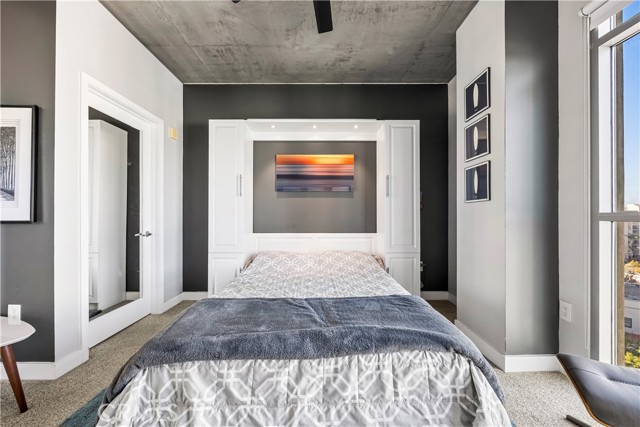 801 Ash Street, San Diego CA: https://media.crmls.org/medias/69f609d1-7603-4a01-a660-bdb07bc6f307.jpg