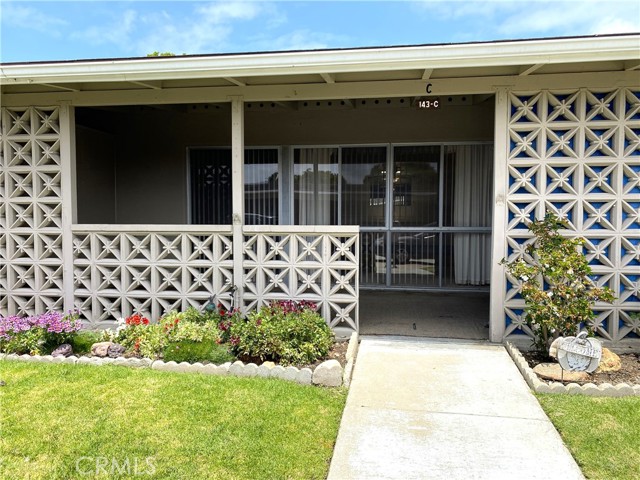 Detail Gallery Image 1 of 15 For 13390 S. Fairfield Ln., M6-143c, Seal Beach,  CA 90740 - 1 Beds | 1 Baths
